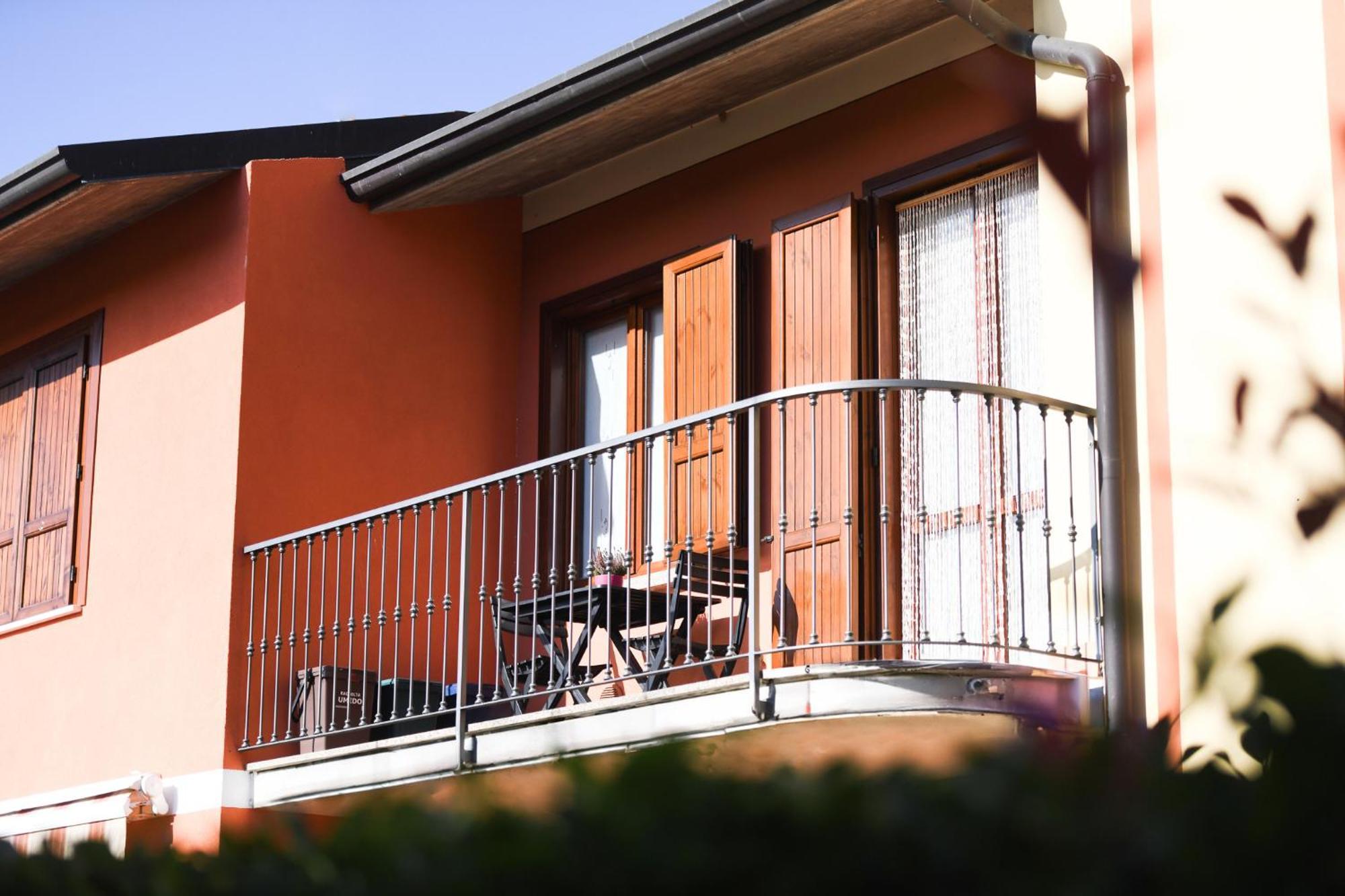 Rovato Entire Apartment In The Capital Of Franciacorta Exterior foto