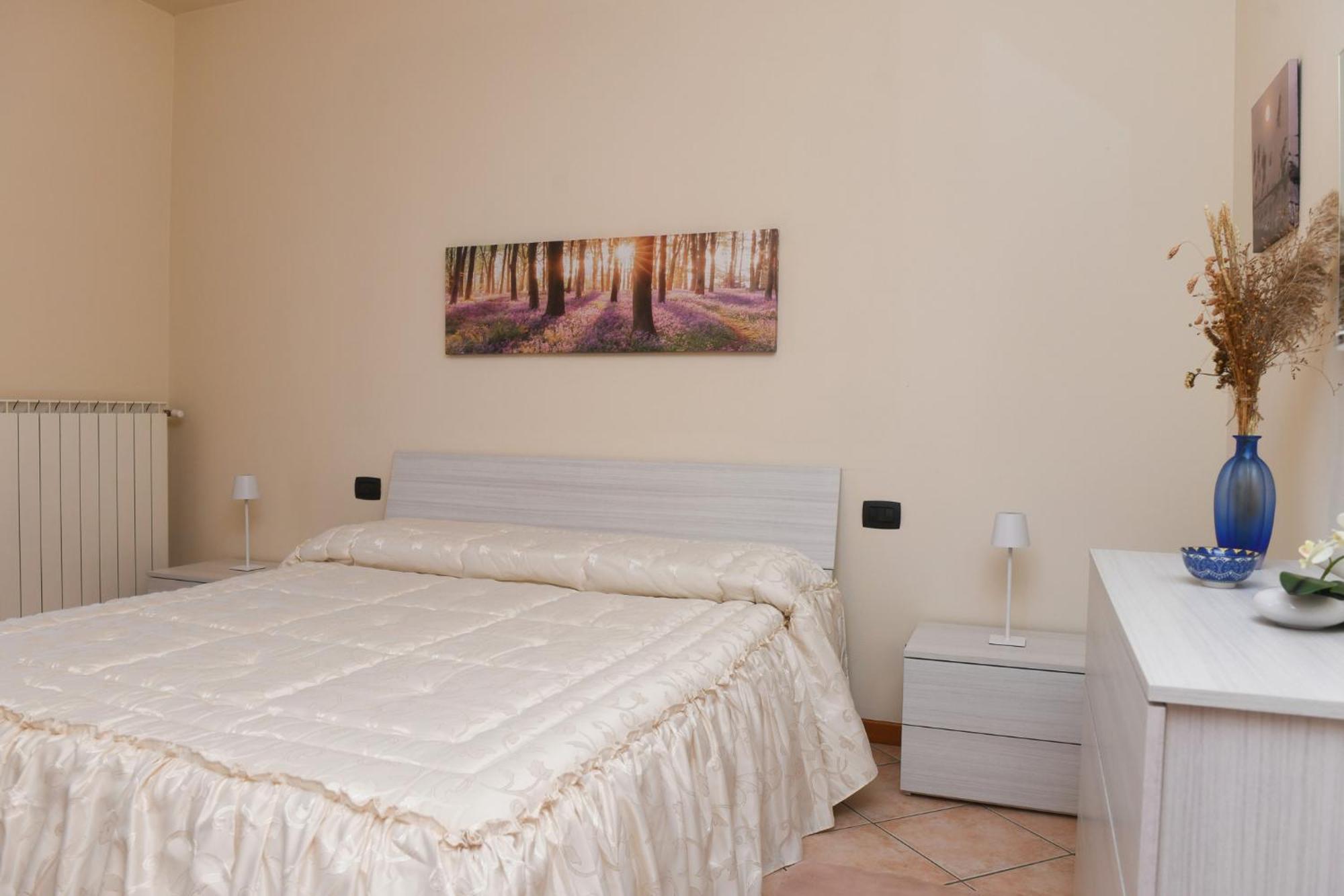 Rovato Entire Apartment In The Capital Of Franciacorta Exterior foto