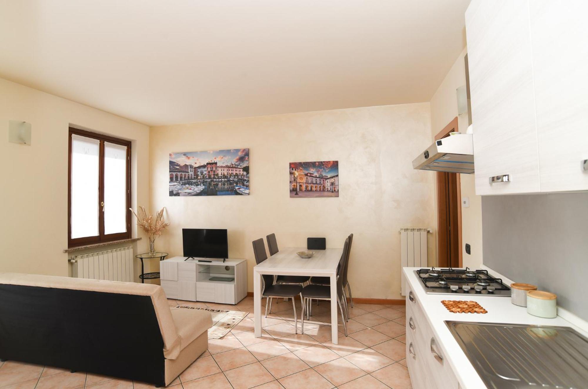 Rovato Entire Apartment In The Capital Of Franciacorta Exterior foto