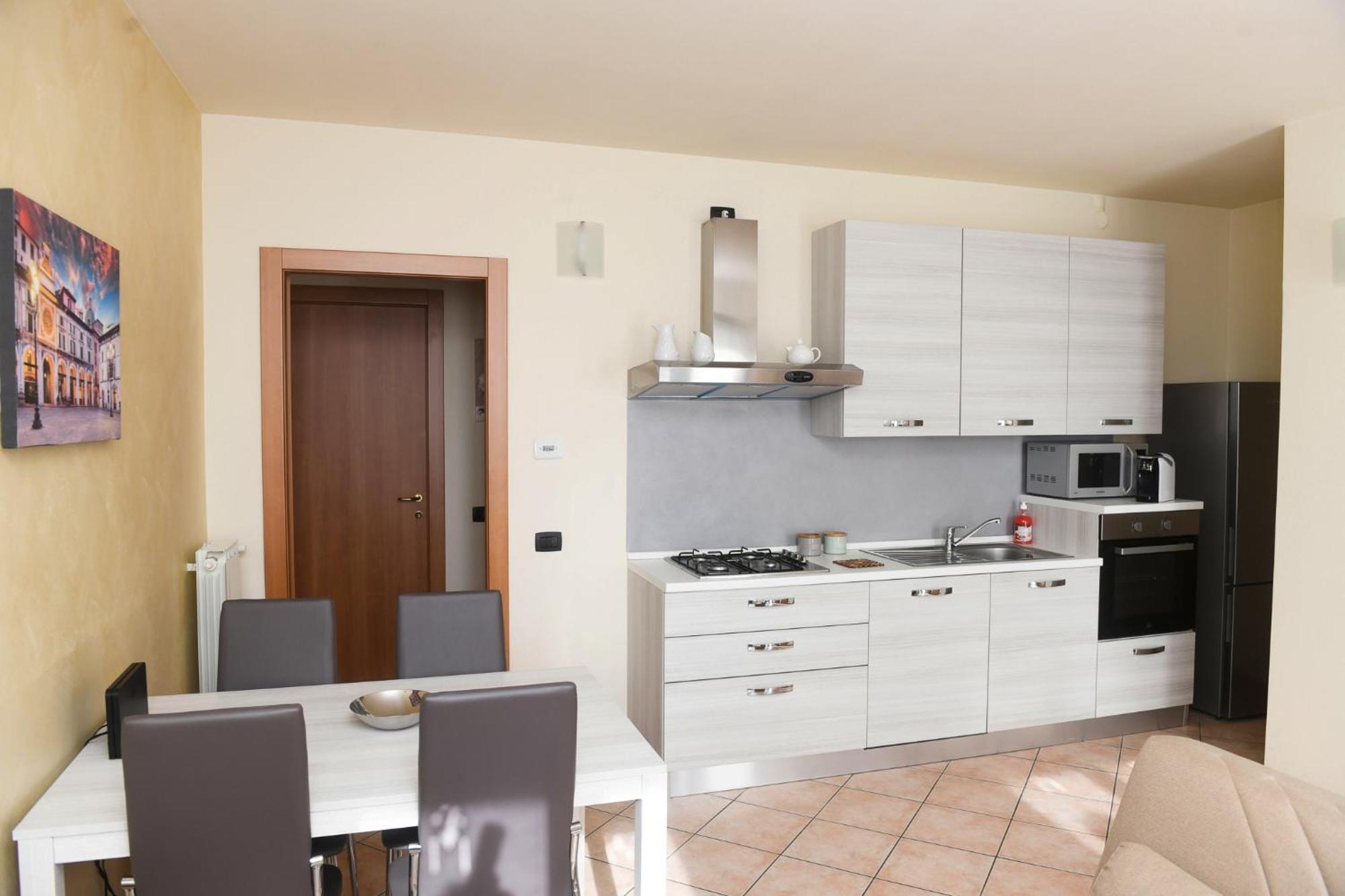 Rovato Entire Apartment In The Capital Of Franciacorta Exterior foto
